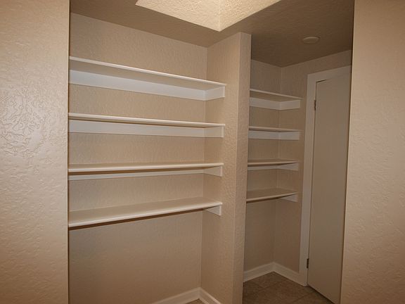 3rd image of 6202 22nd Ave NW