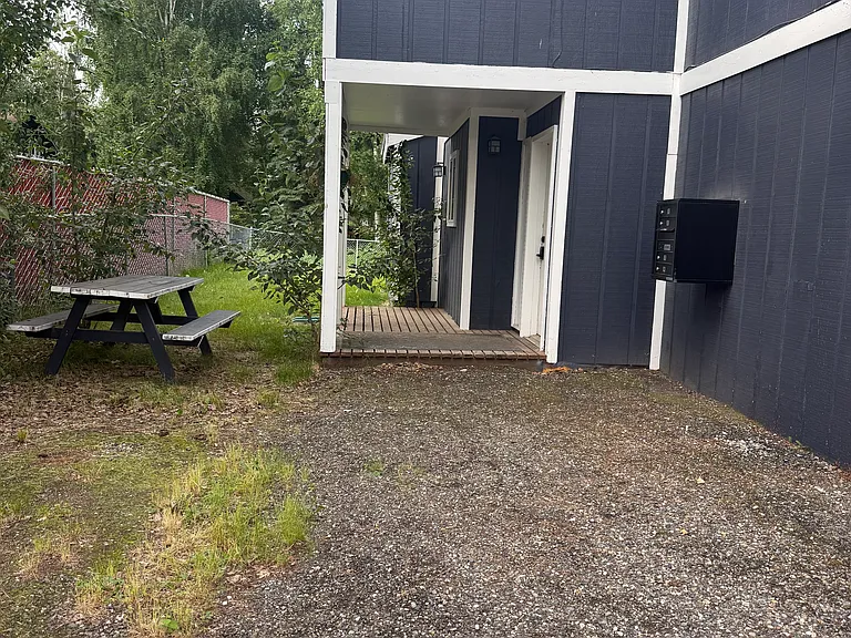 160 Syracuse Ct #2 — Photo 12