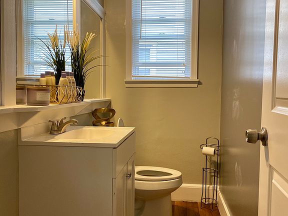 Half Bath /1st Floor