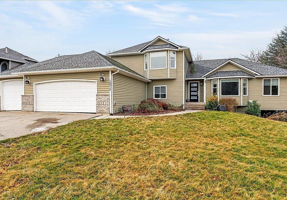 1st image of 10215 N Lindeke Rd