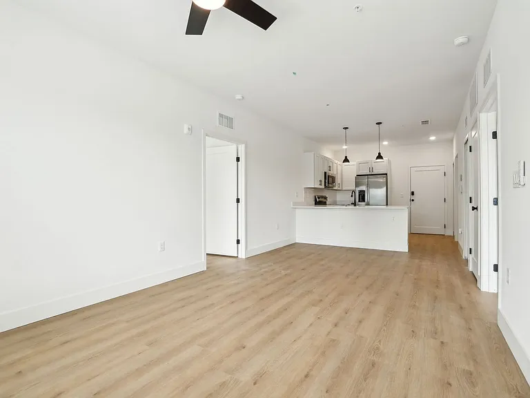 The Milk Stacks: Boutique Luxury Living in Downtown Orlando's Milk District — Photo 56