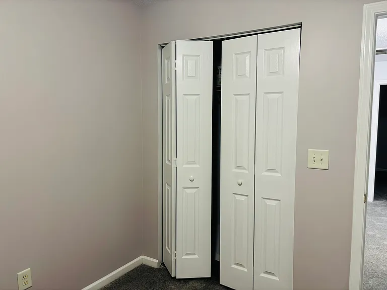 9511 Brackenview Ct #11 — Photo 3