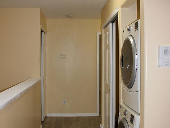 4th image of 244 Beach 79th St #2