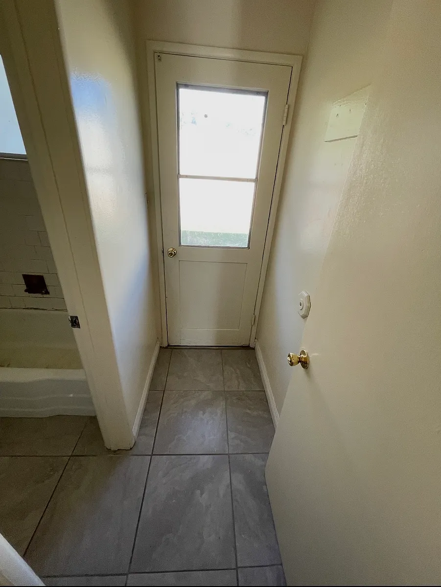 Building Photo - 34137 Avenue E #2