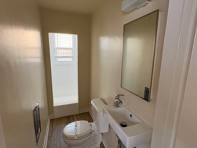 1112 S Atlantic Blvd — Photo 11