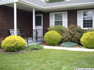 1 Clinton Ct, Manchester Township, NJ 08759