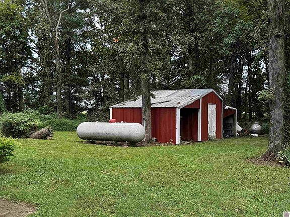 4th image of 1078 Page Rd