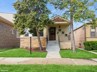 8442 S Oglesby Ave, Chicago, IL