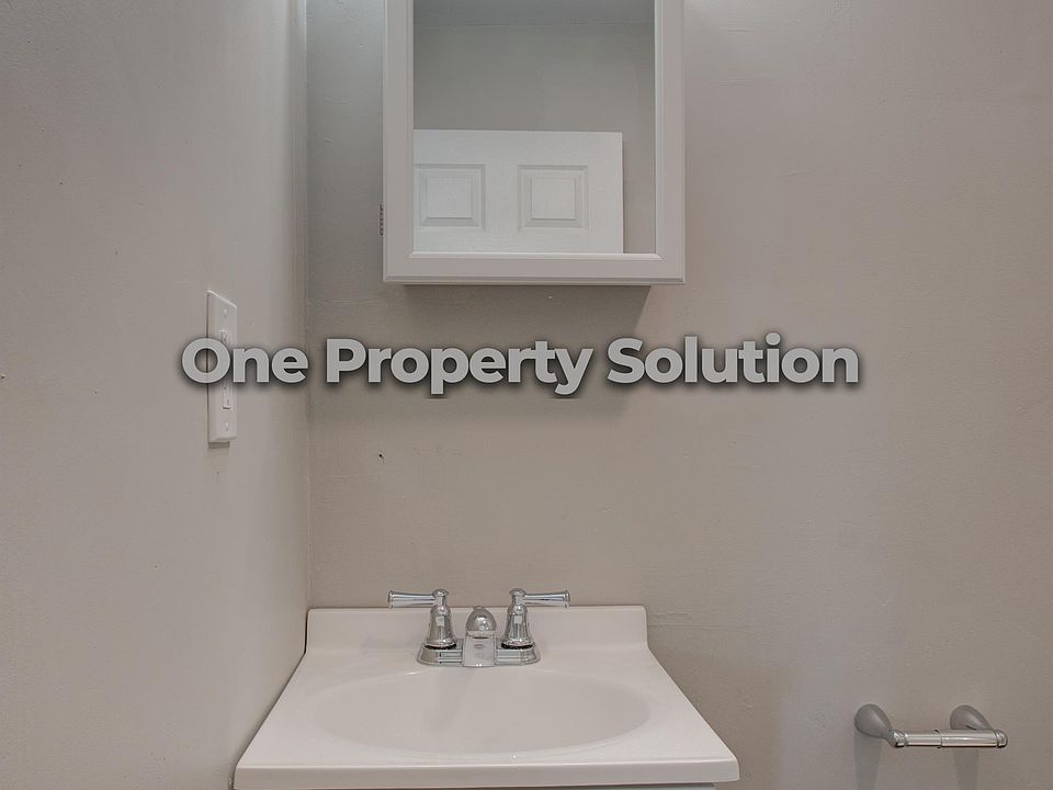 5284 Broadway St 2E, Merrillville, IN 46410 Zillow