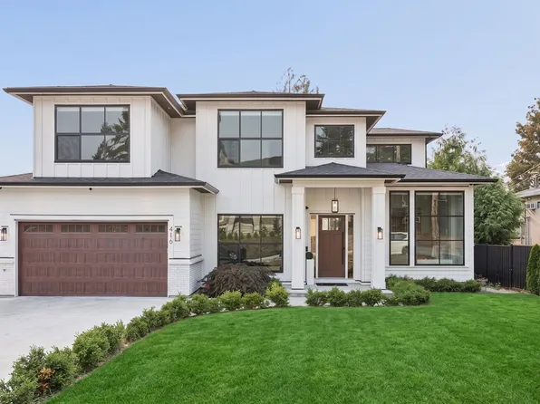 416 Trinity St, Coquitlam, BC V3K 5N3