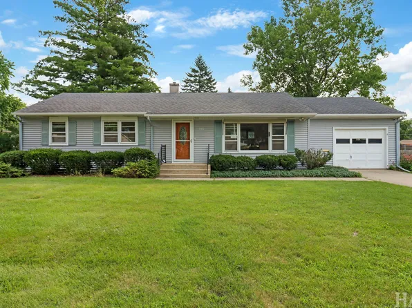 935 Diane Ave, Elgin, IL 60123