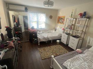70-00 141st St #2, Flushing, NY 11367
