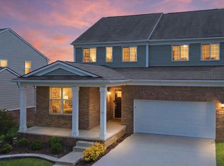30169 Macintosh Ln, New Hudson, MI 48165