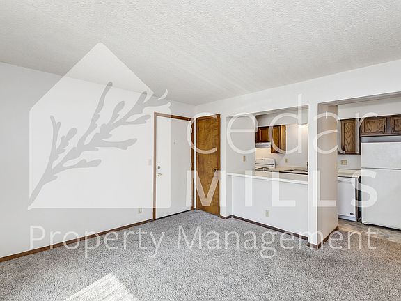 5th image of 525 W 37th St N #201