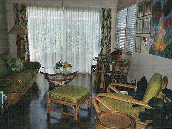 Huge Bedroom being used as Sunroom