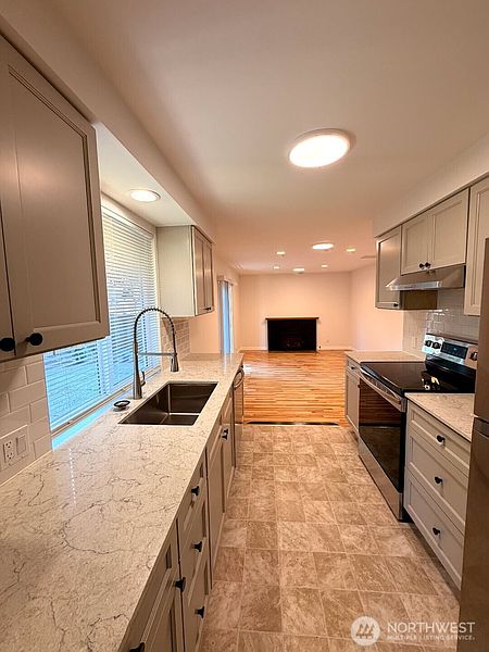 5th image of 3622 S 268th Street