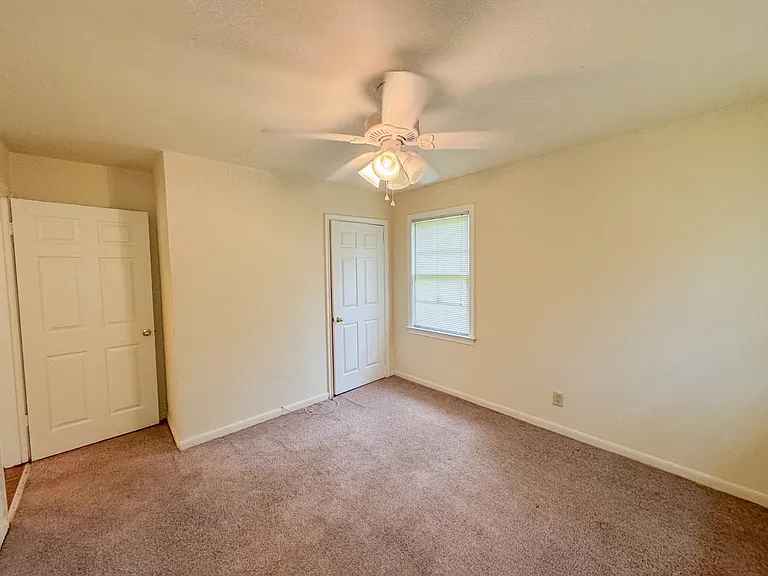 1502 Atkamire Dr — Photo 20