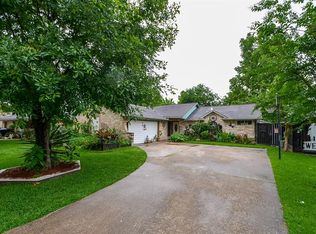 7314 Log Hollow Dr, Houston, TX 77040