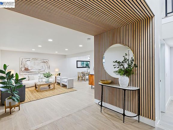 5th image of 74 Hazelnut Ct