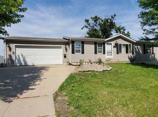333 Joy Dr, Waterloo, IA 50701