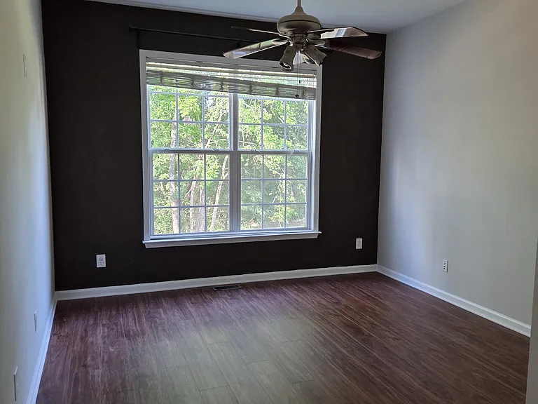 935 Blackmar Way — Photo 16