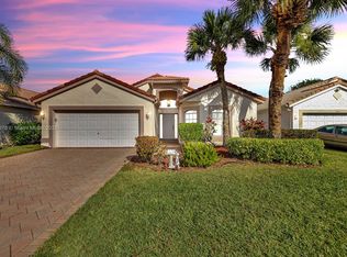 8747 Thames River Dr, Boca Raton, FL 33433