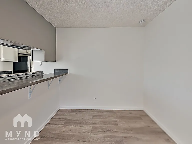 3757 39th Ave #2 — Photo 4