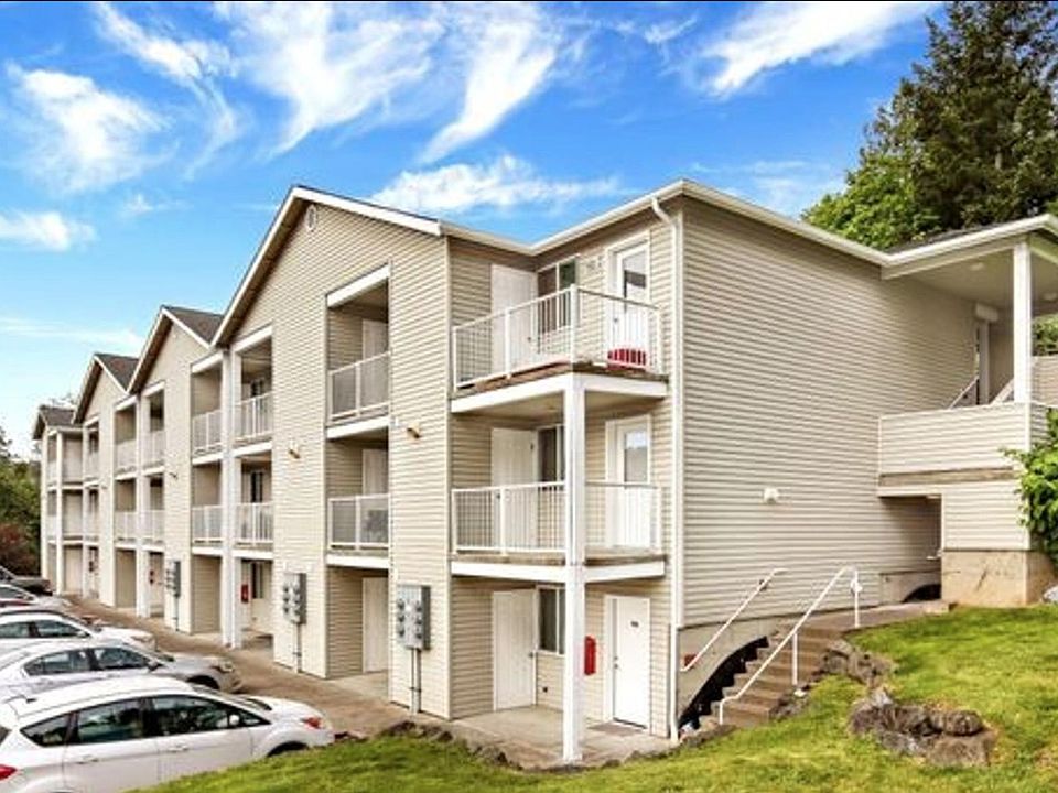 2nd image of 3201 Elwood Ave APT 205