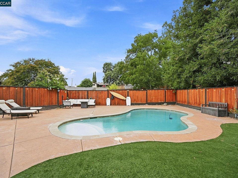 1st image of 4074 Hamlet Ct