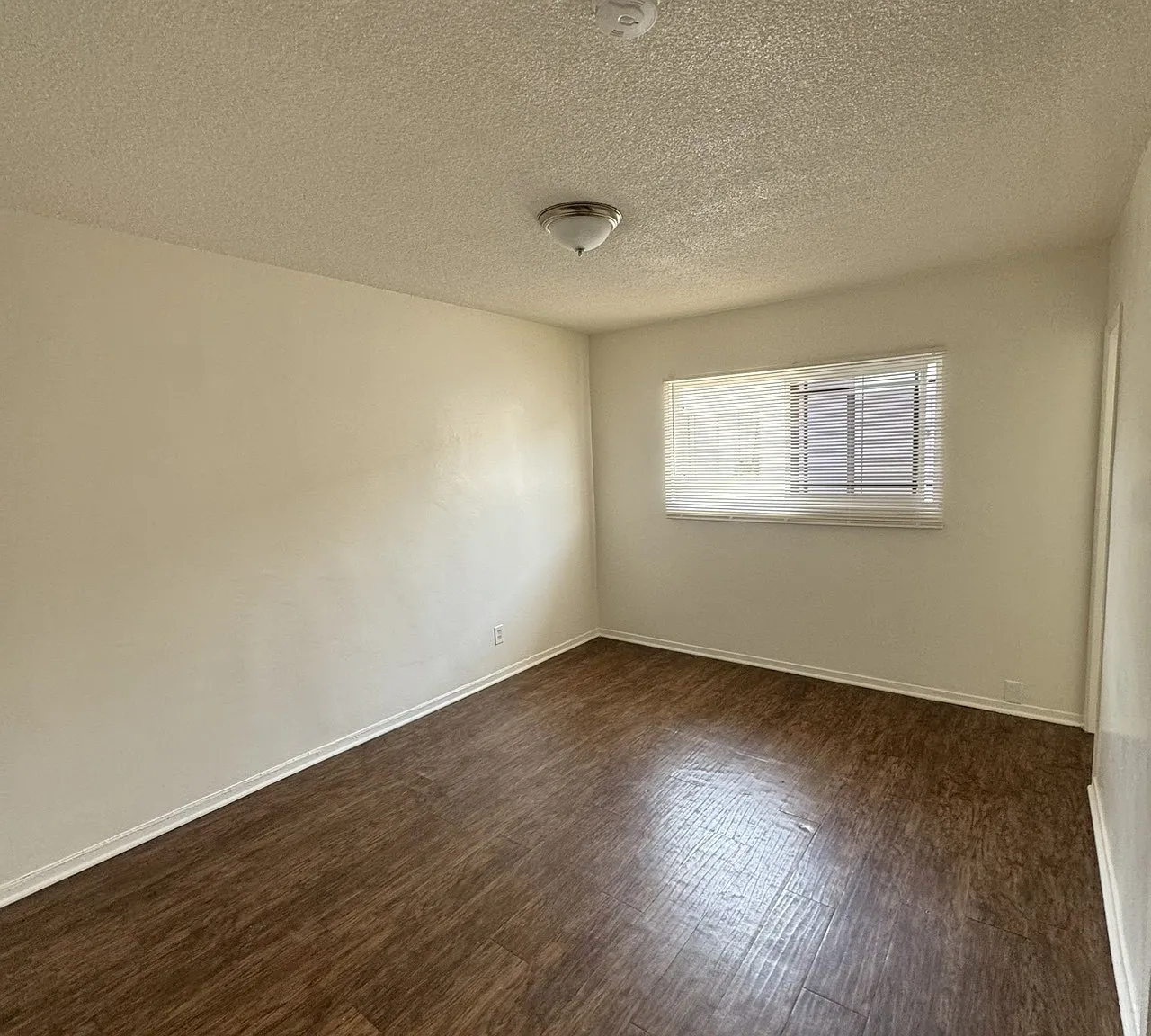 1 bed, 660 sqft, $1,500 — Photo 4