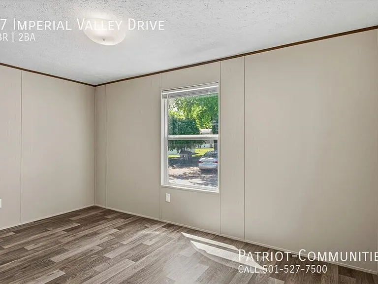 47 Imperial Valley Dr — Photo 15