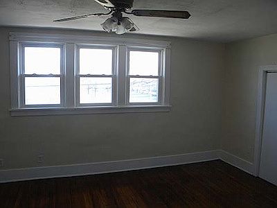 5th image of 1058 Brownell Ave