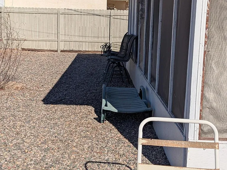 2081 Wallapai Dr — Photo 21