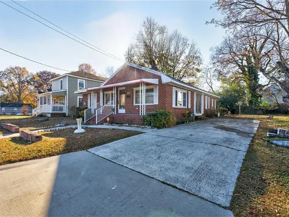 129 S 6th St, Suffolk, VA 23434