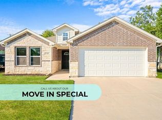 3305 Avenue J, Fort Worth, TX 76105