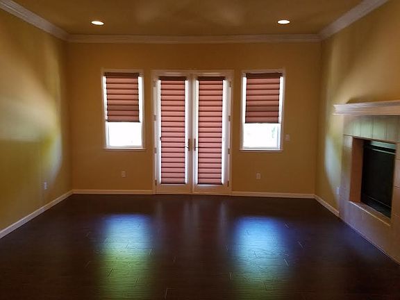 5th image of 831 Fountain Dr