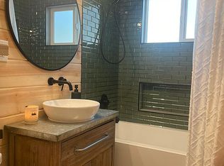 458 Holmes Ln, Sugarloaf, CA 92386