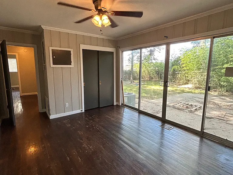 5555 Wayneland Dr — Photo 8