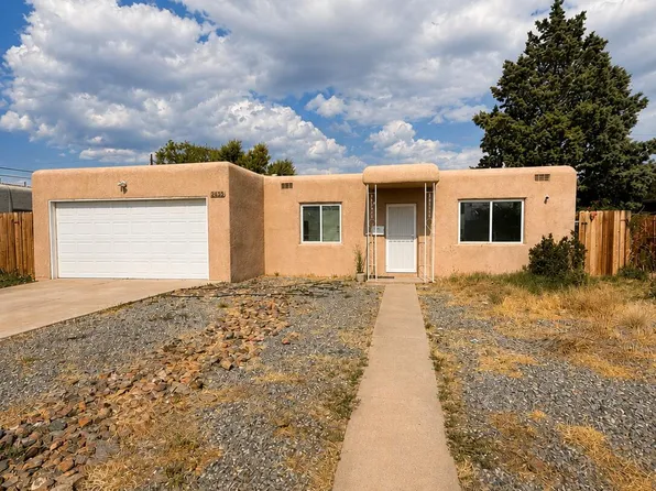 2442 Valencia Dr NE, Albuquerque, NM 87110