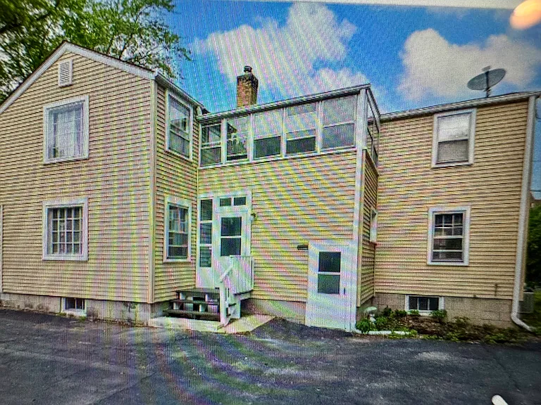 Side door driveway