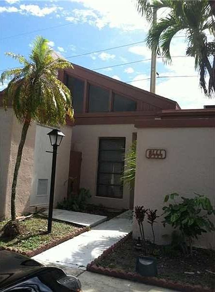1st image of 8444 NW 31st Ct
