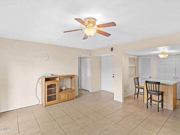 4th image of 1730 W EMELITA Avenue #2034