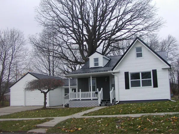 63 W Tucker Ave, Shelby, OH 44875