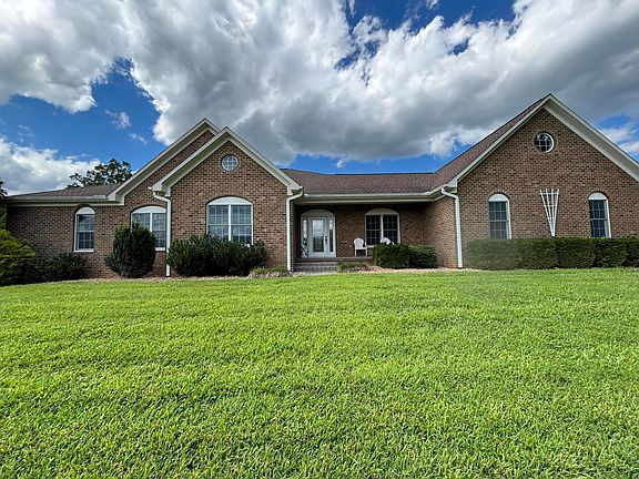 2nd image of 370 Saddlewood Dr