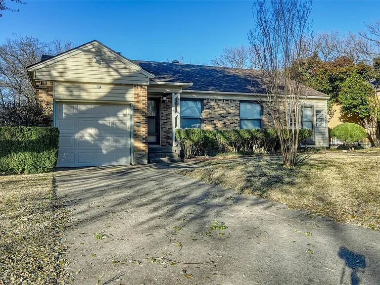1623 Belgrade Ave — Photo 3