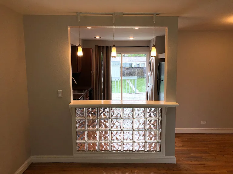 1725 Lansing St — Photo 9