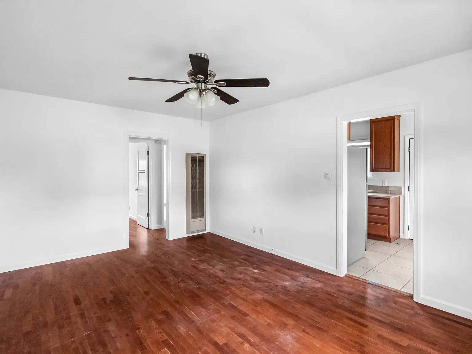 5107 Overland Avenue - 2 — Photo 3