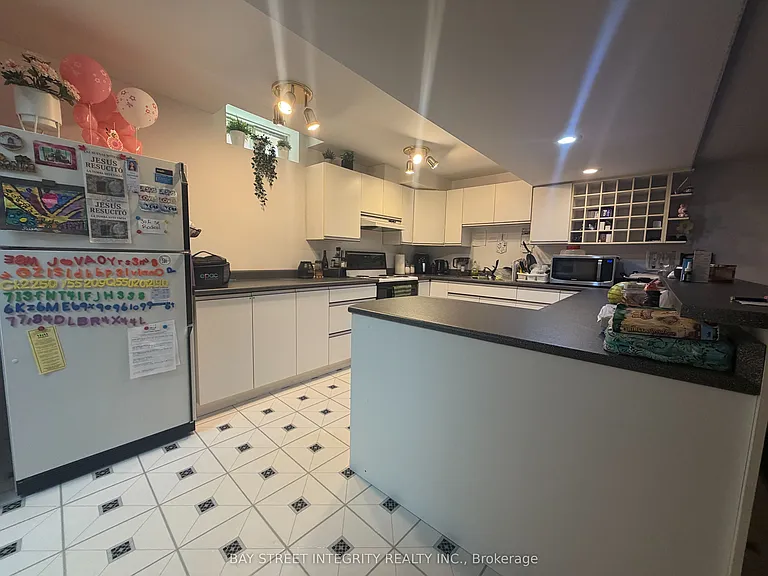 5110 Nishga Ct — Photo 4