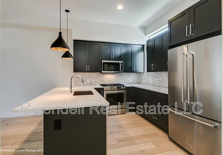 4061 W Conejos Pl — Photo 4