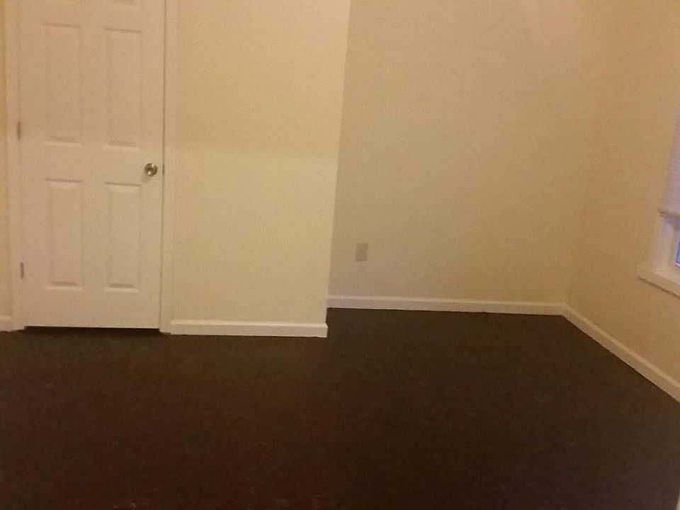 2nd image of 3816 Belle Ave